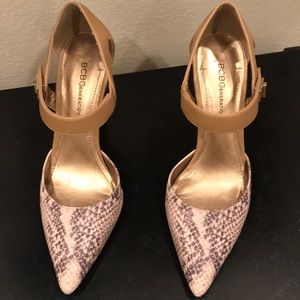 BCBG 3” pointy toe cream heels